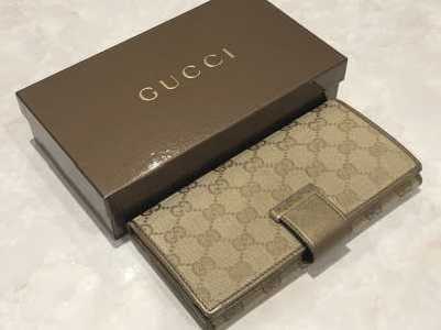 グッチ買取 長財布